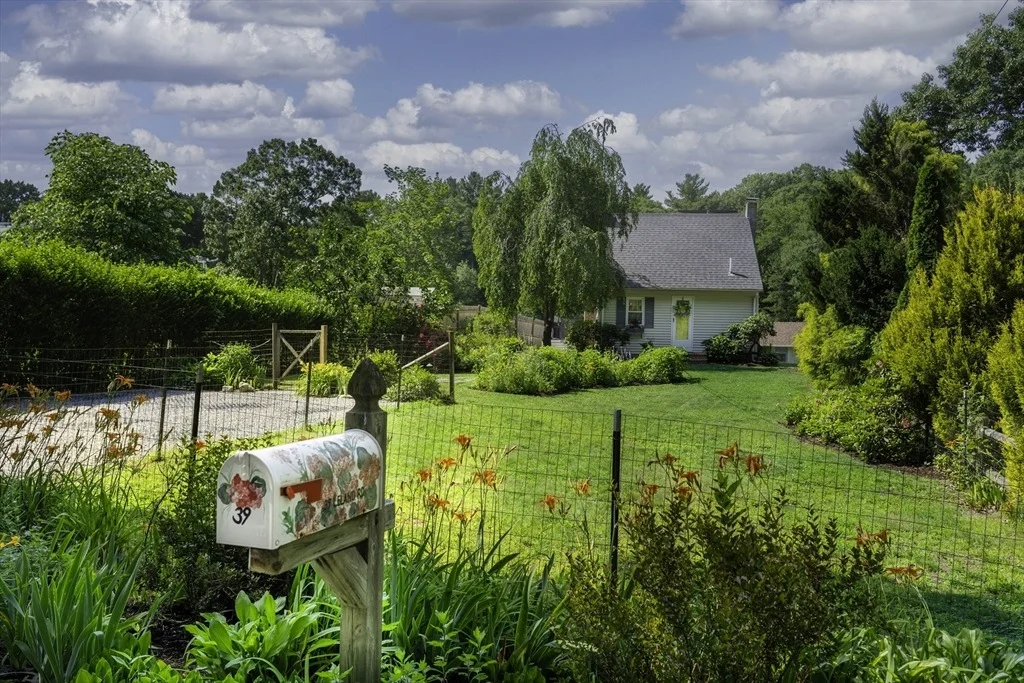 Photo of 39 Leland Rd