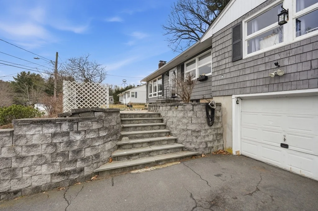 Photo of 11 Laurel Ter