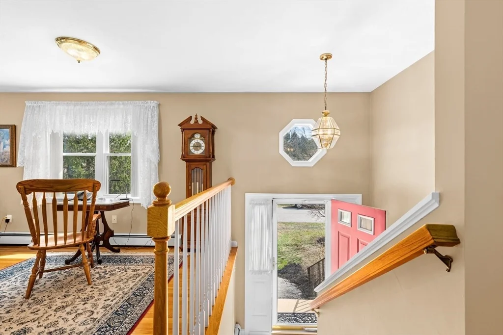 Photo of 8 Mayfair Circle