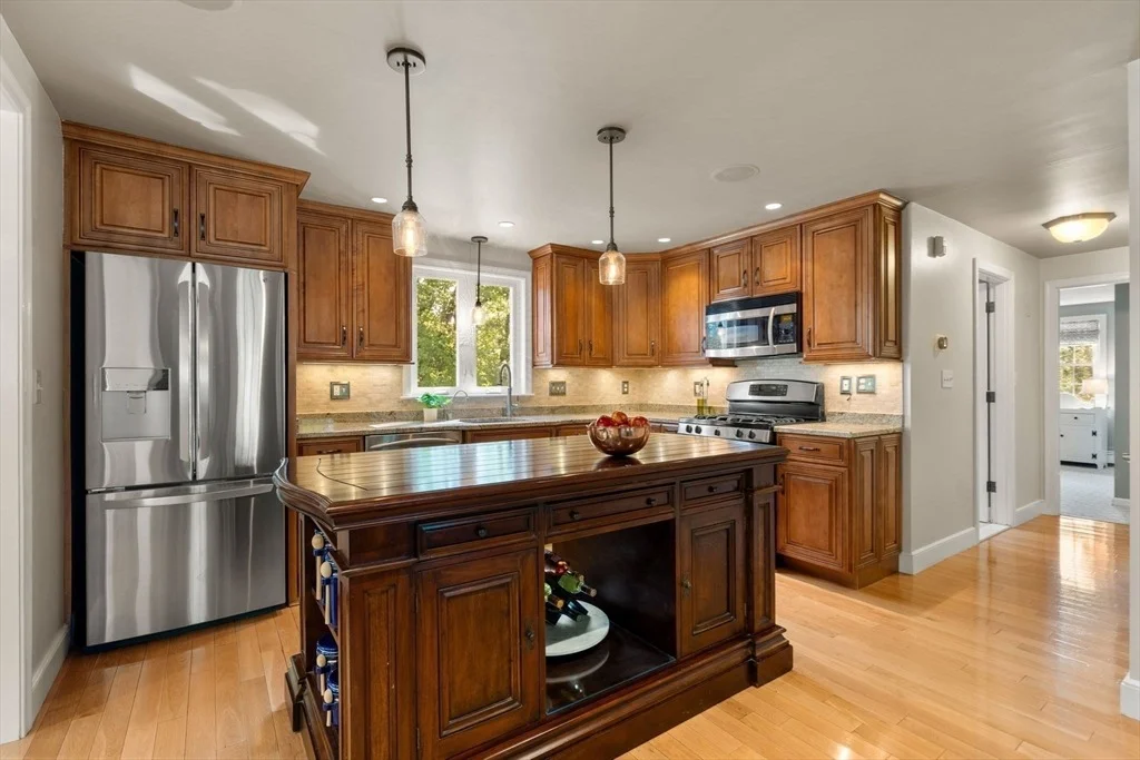 Photo of 22 Crest Rd