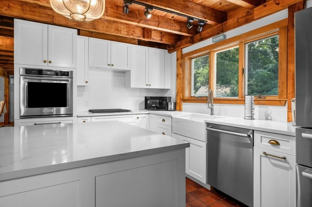 Photo of 17 Cedar Point Cir