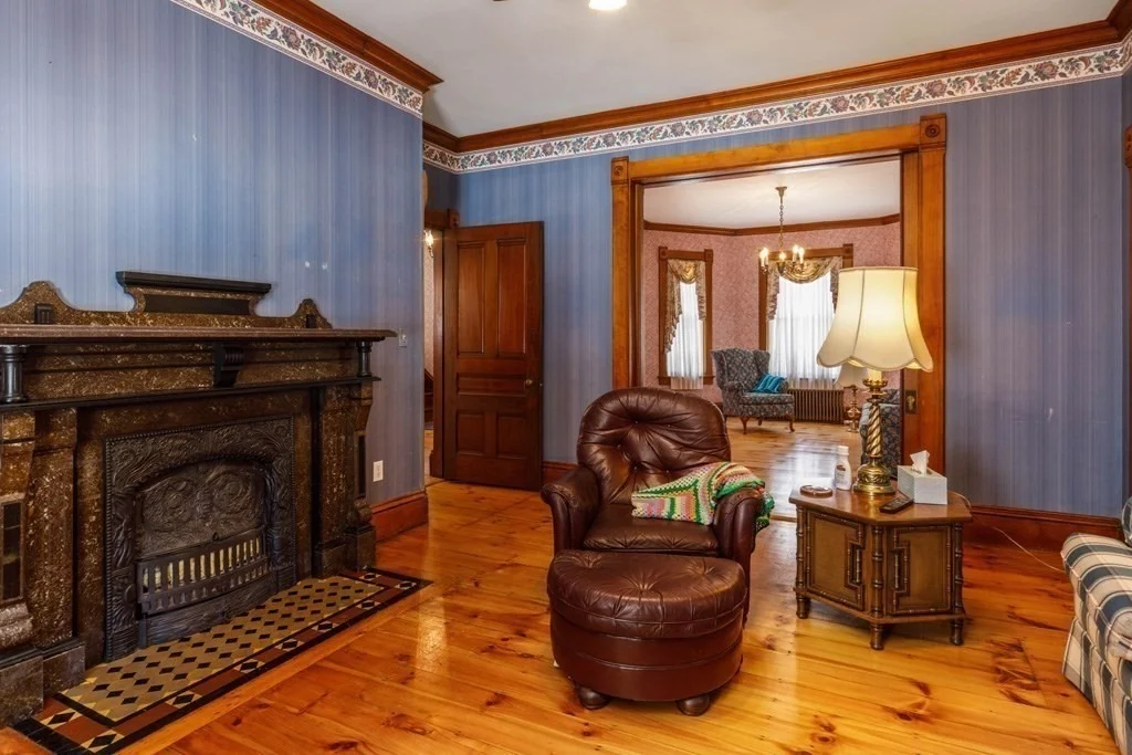 Photo of 196 Chestnut Street