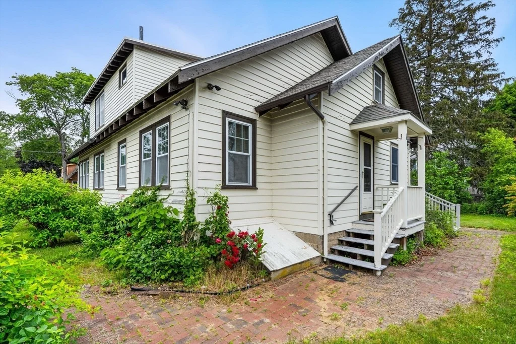 Photo of 8 Auburn Rd