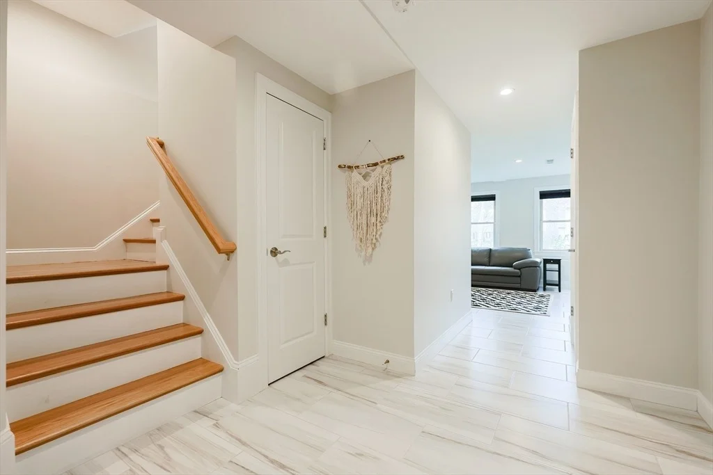 Photo of 7 Pheasantwood Dr