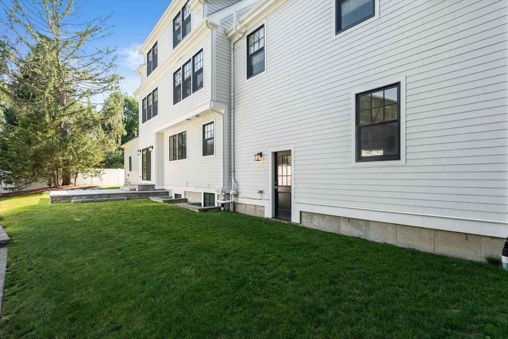 Photo of 265 Weston Rd