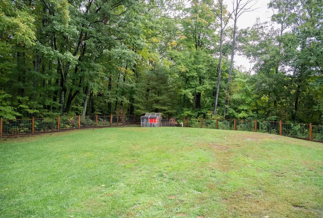 Photo of 192 Vining Hill Rd