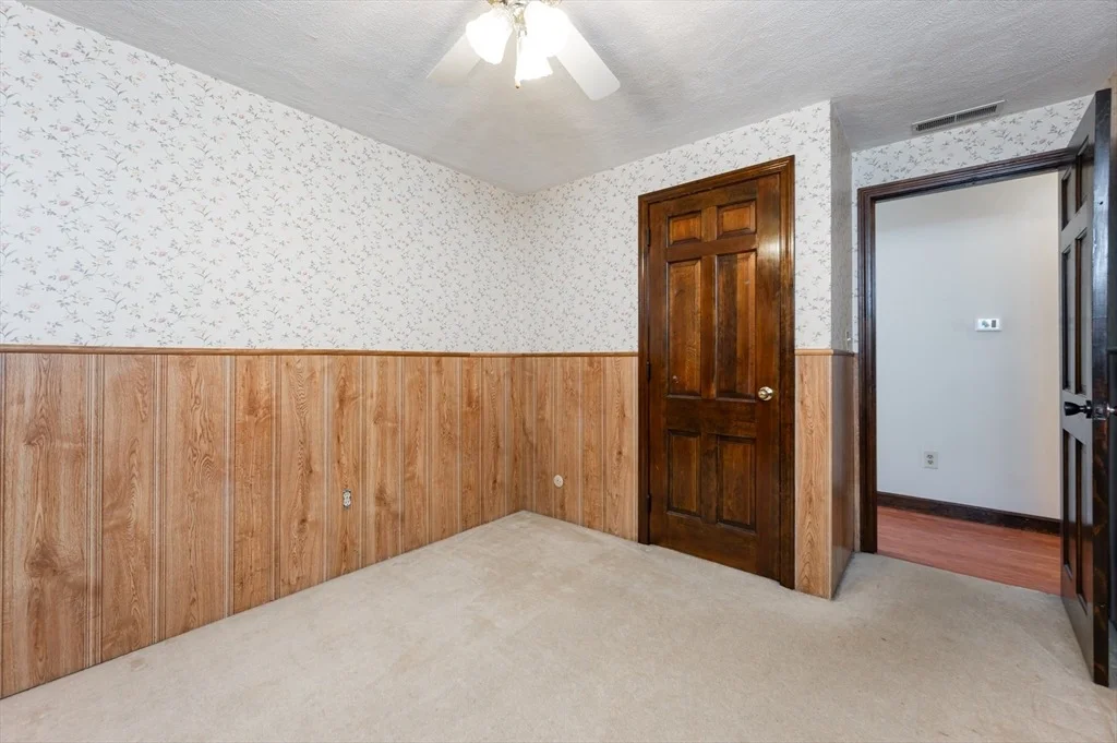 Photo of 123 Flower Lane