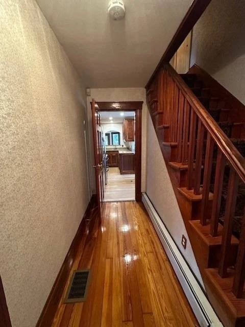 Photo of 390 Howe St