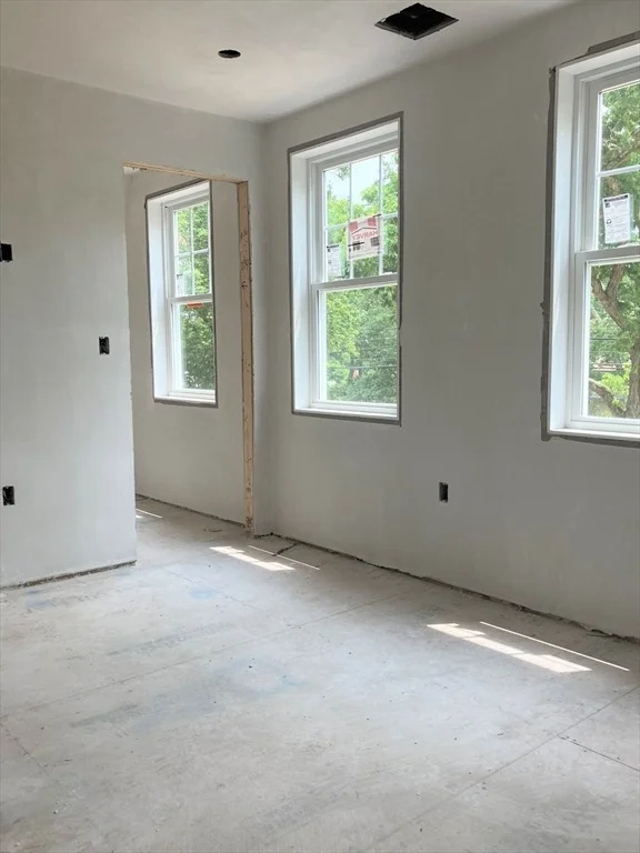 Photo of 485 Main St