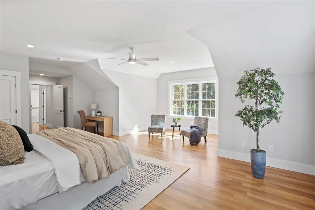 Photo of 236 Bolton Rd