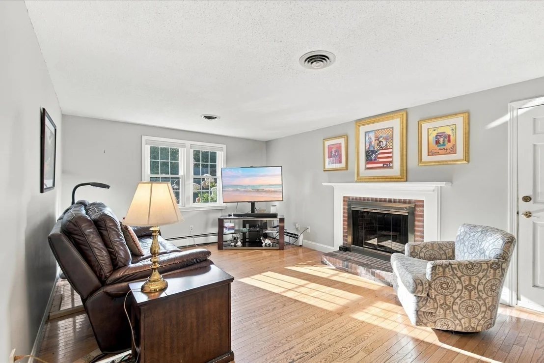 Photo of 402 Prince Hinckley Rd