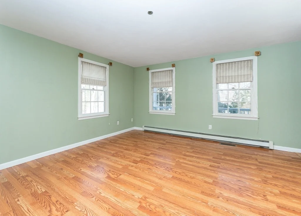 Photo of 6 Gates Farm Circle