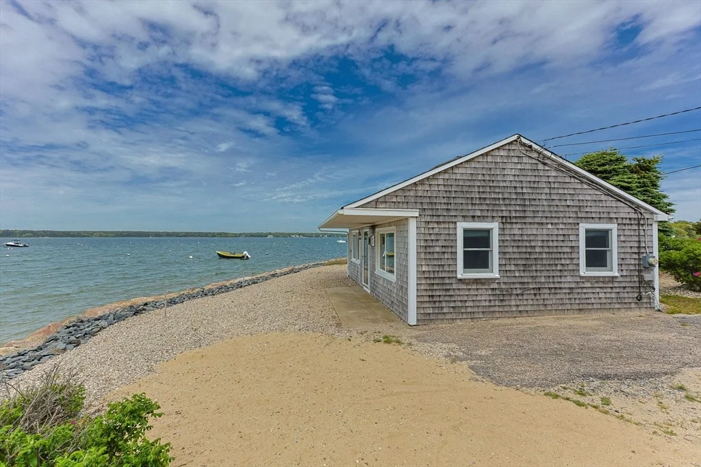 Photo of 41 Seconsett Island Rd