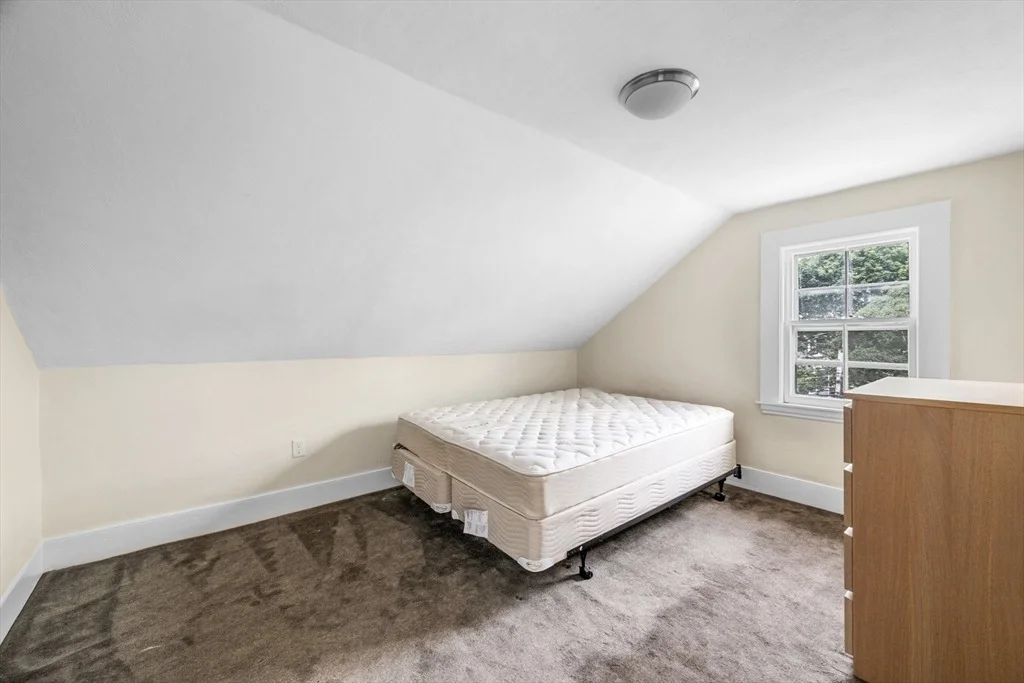 Photo of 114 Elm Street