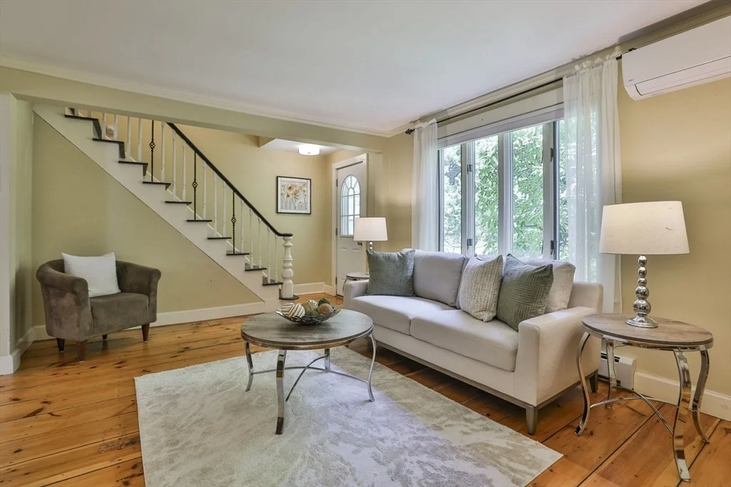 Photo of 5 Kent Way
