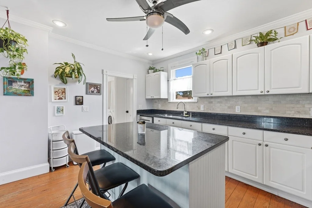 Photo of 9 Munroe St