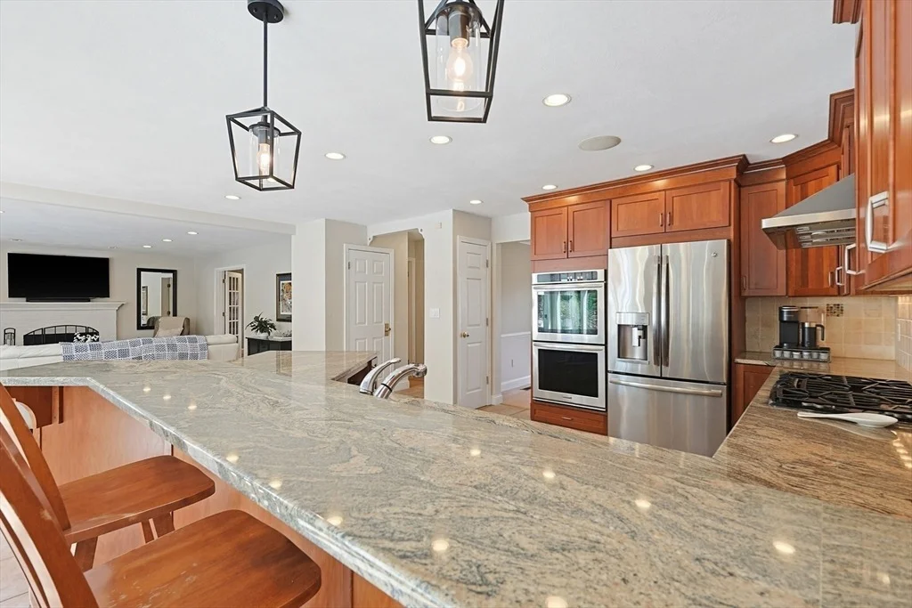 Photo of 8 Weyman Ln