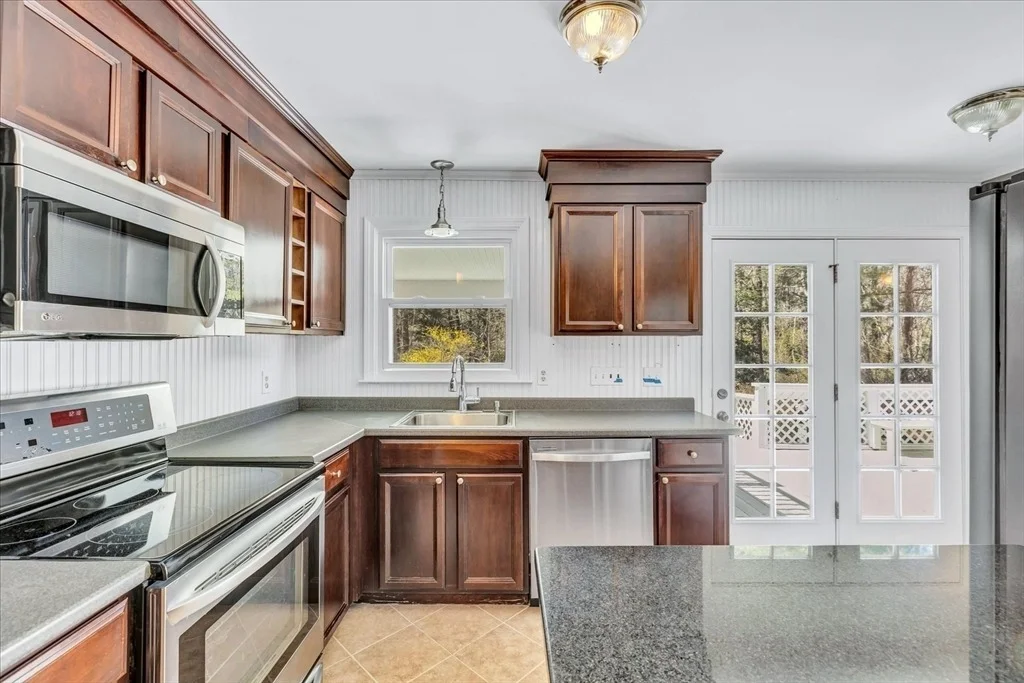 Photo of 12 Snake Pond Rd