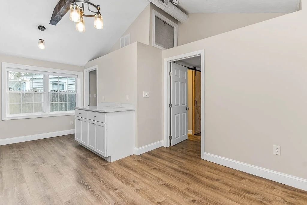 Photo of 28 Lakeview
