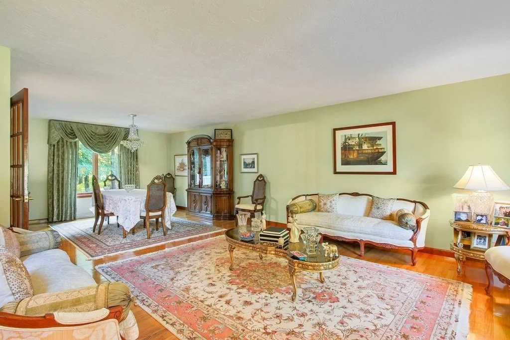 Photo of 15 Greenview Lane