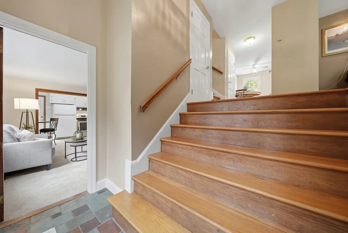 Photo of 401 Longley Rd