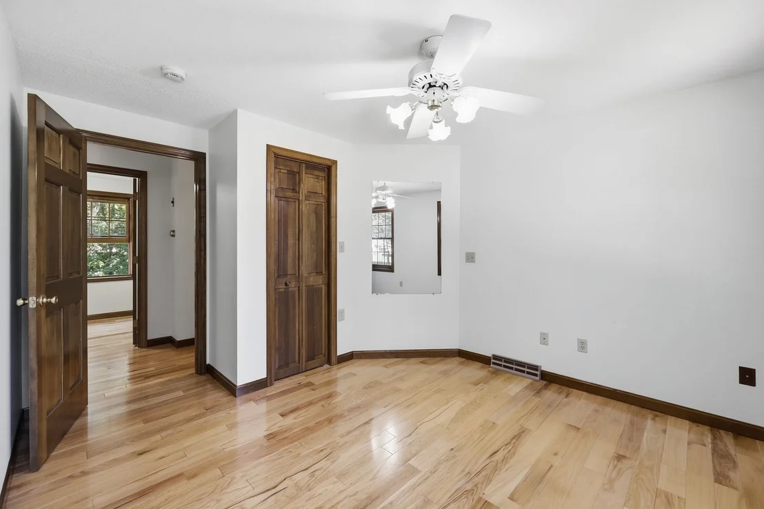 Photo of 227 Telegraph Ave