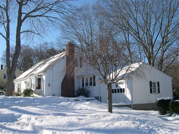 Photo of 8 Oceanside Dr