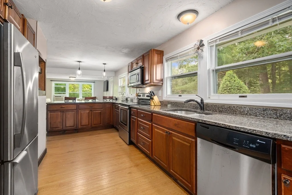 Photo of 10 Riverside Dr