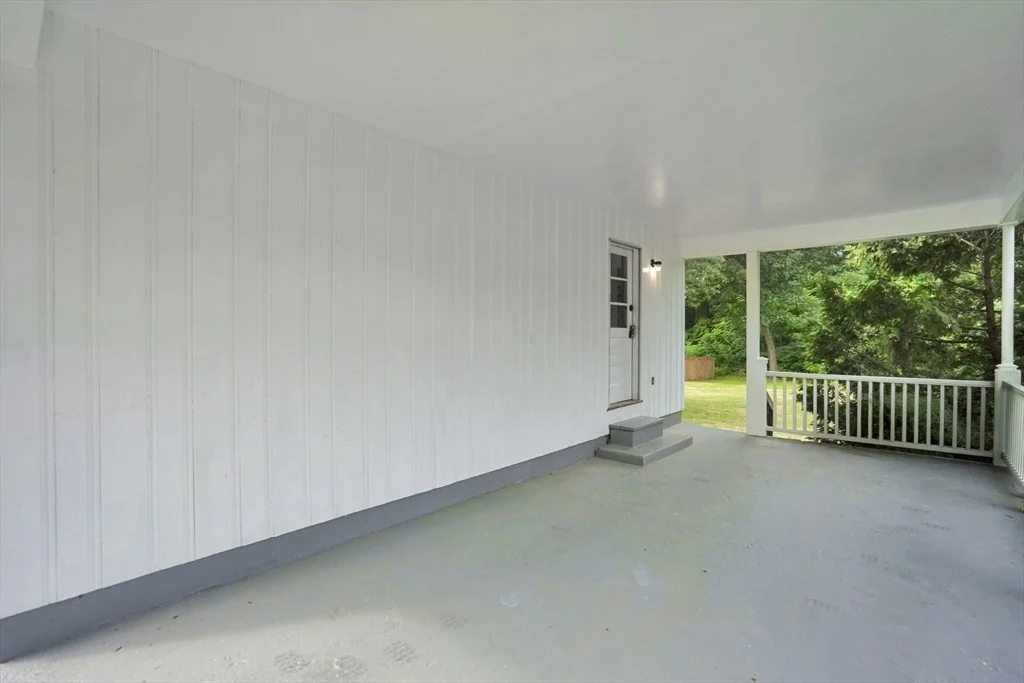 Photo of 250 Old Lyman Rd