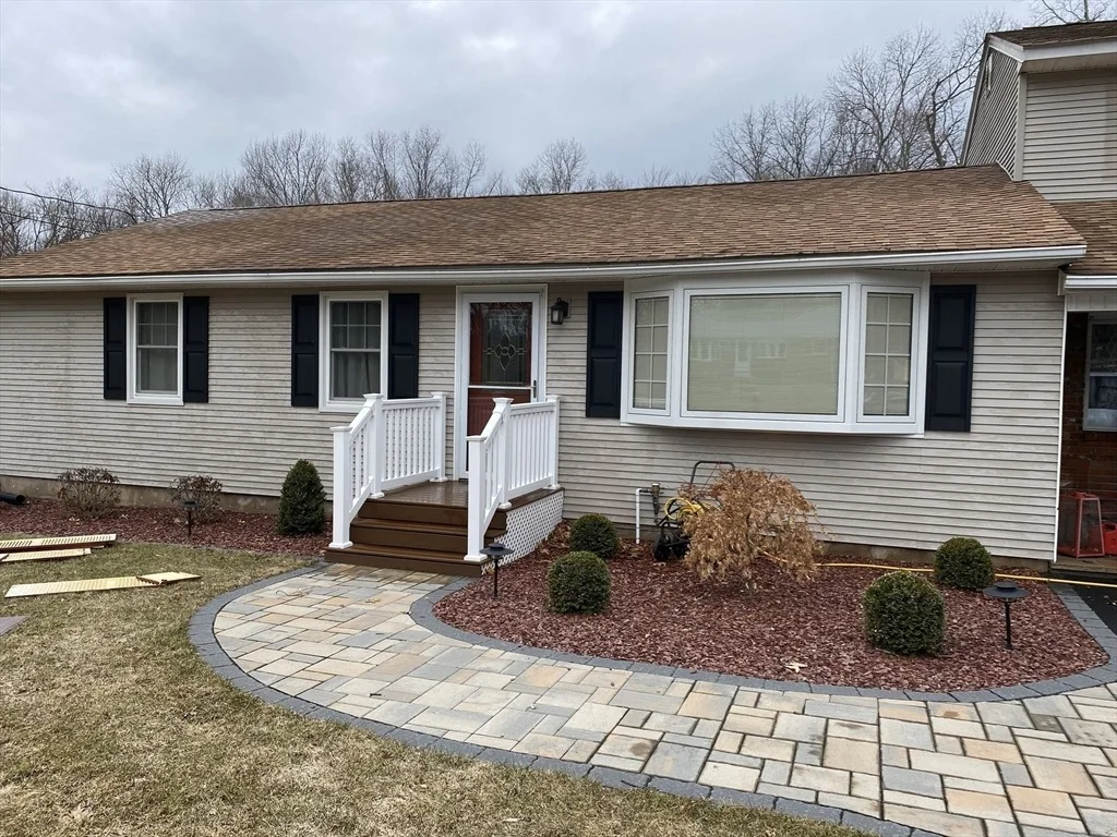 Photo of 92 Ludlow Rd