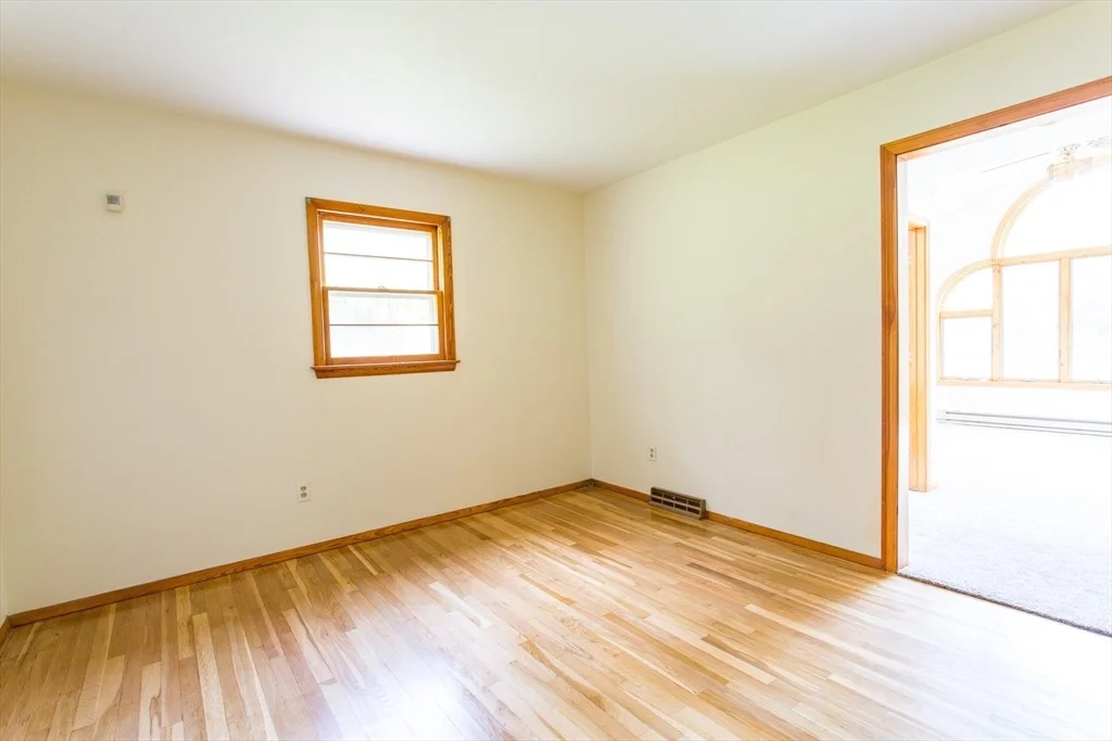 Photo of 1102 East Rd