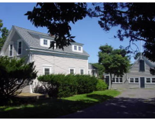 Photo of 43 Jeffreys Neck Road