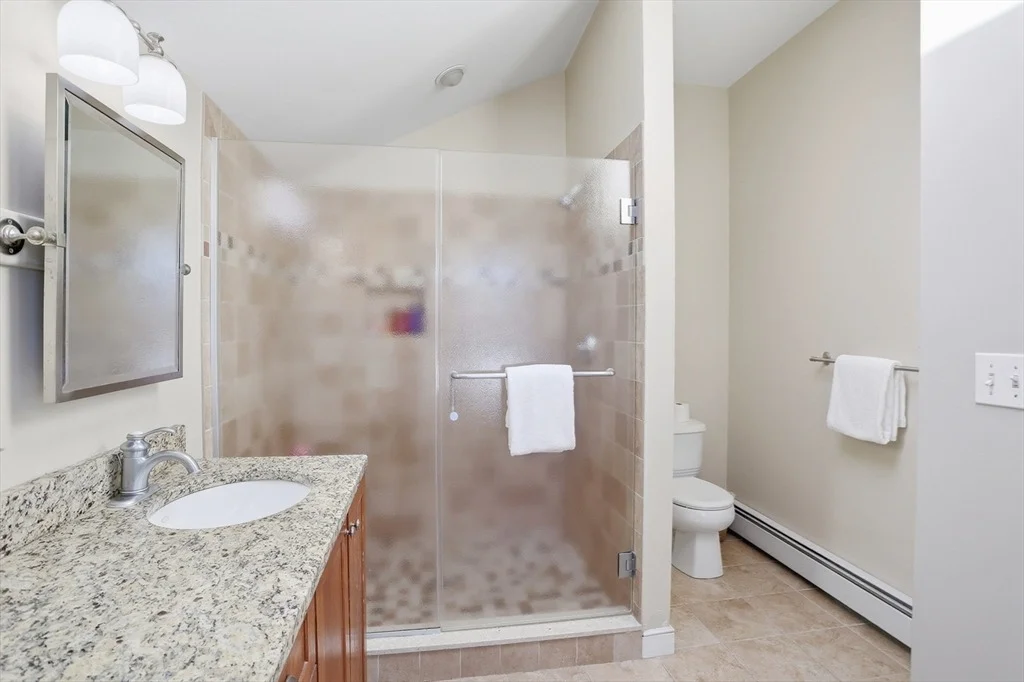 Photo of 245 Oak Hill Circle