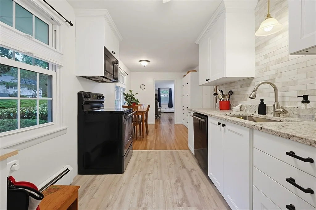 Photo of 32 Saratoga Drive