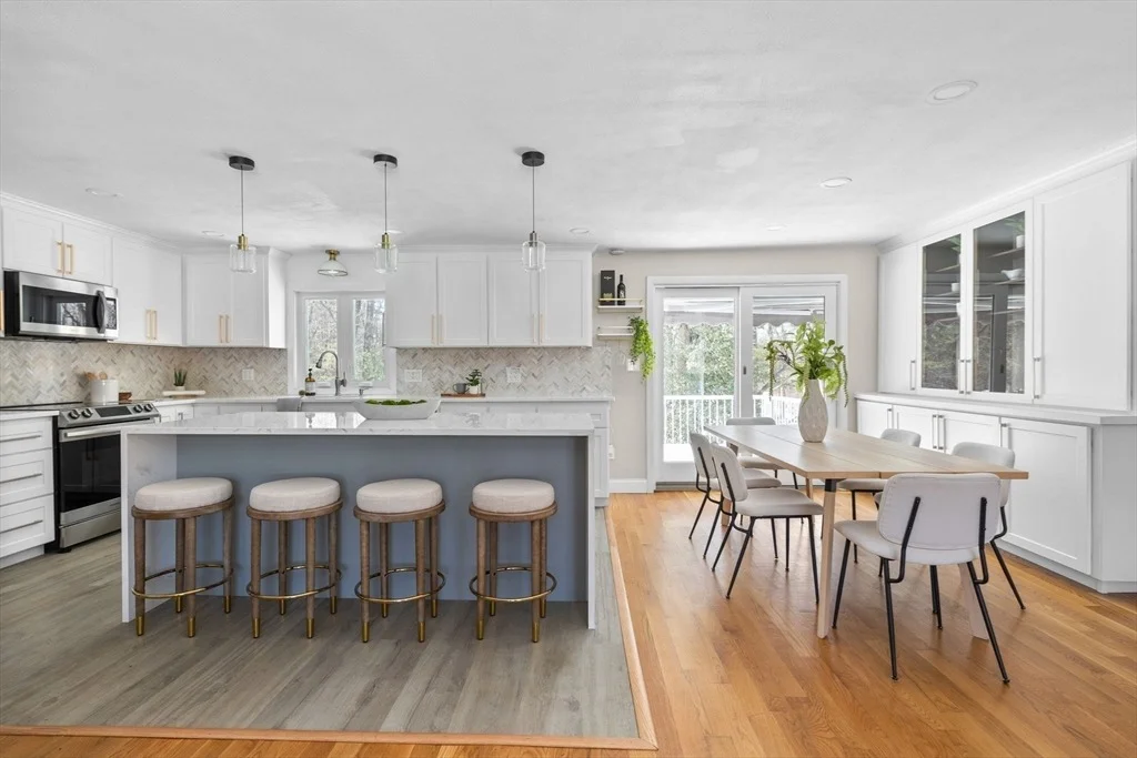 Photo of 7 Dean Cir