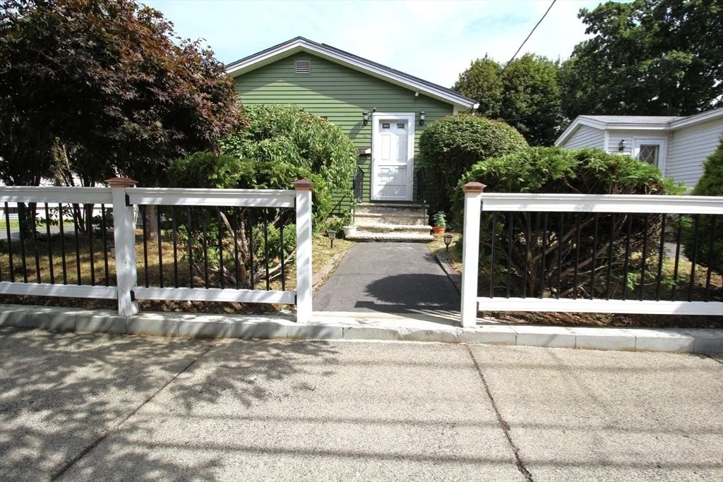 Photo of 64 Allerton St