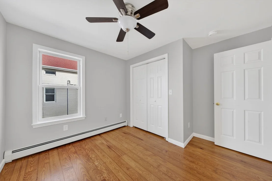 Photo of 165 Grant St
