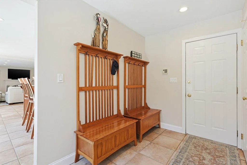 Photo of 8 Weyman Ln