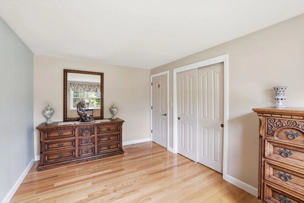 Photo of 17 Briggs Ave
