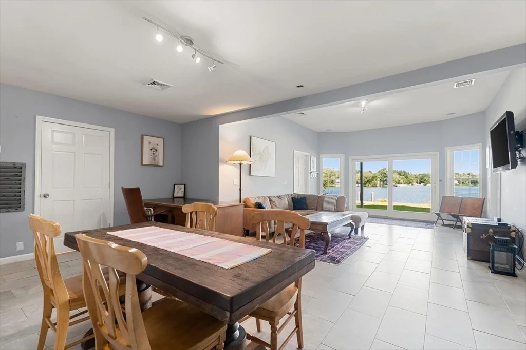 Photo of 214 Echo Cove Road
