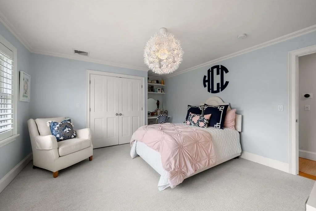 Photo of 11 Baileys Cswy