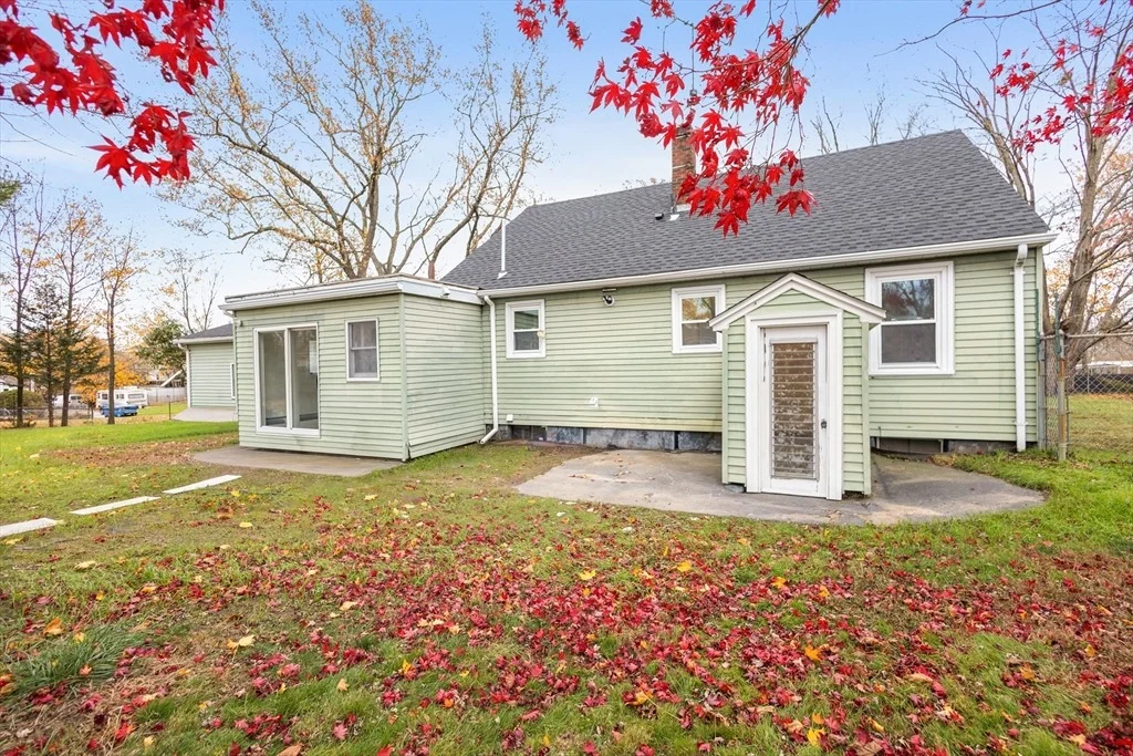 Photo of 25 Lakeview St