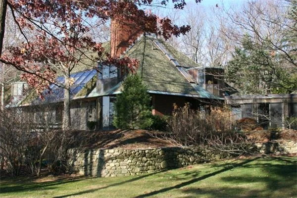 Photo of 44 Woodvue Road