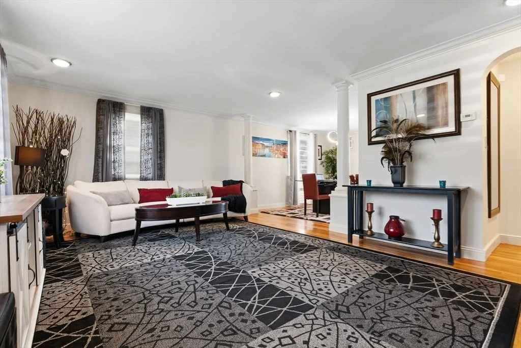 Photo of 94 Howard St