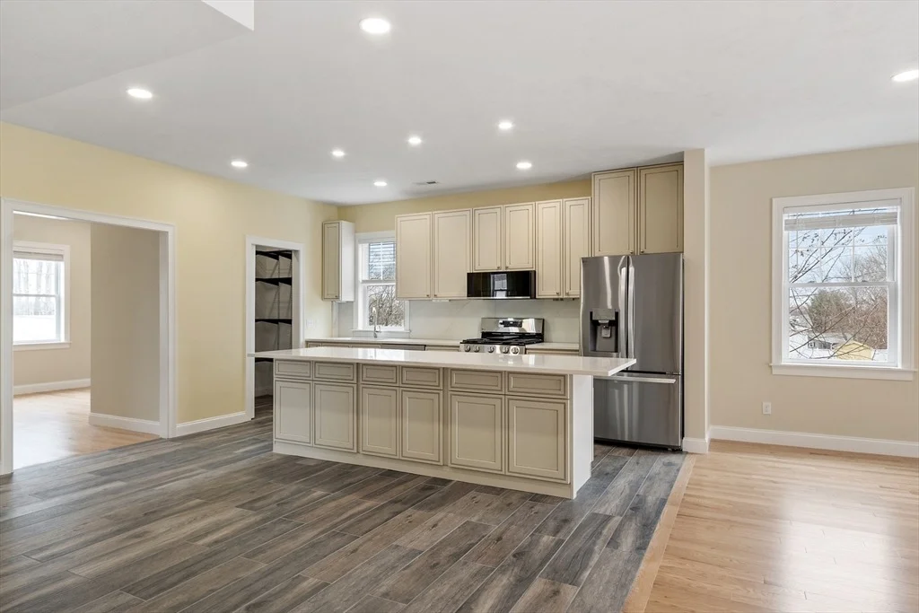 Photo of 23 Leslie Rd