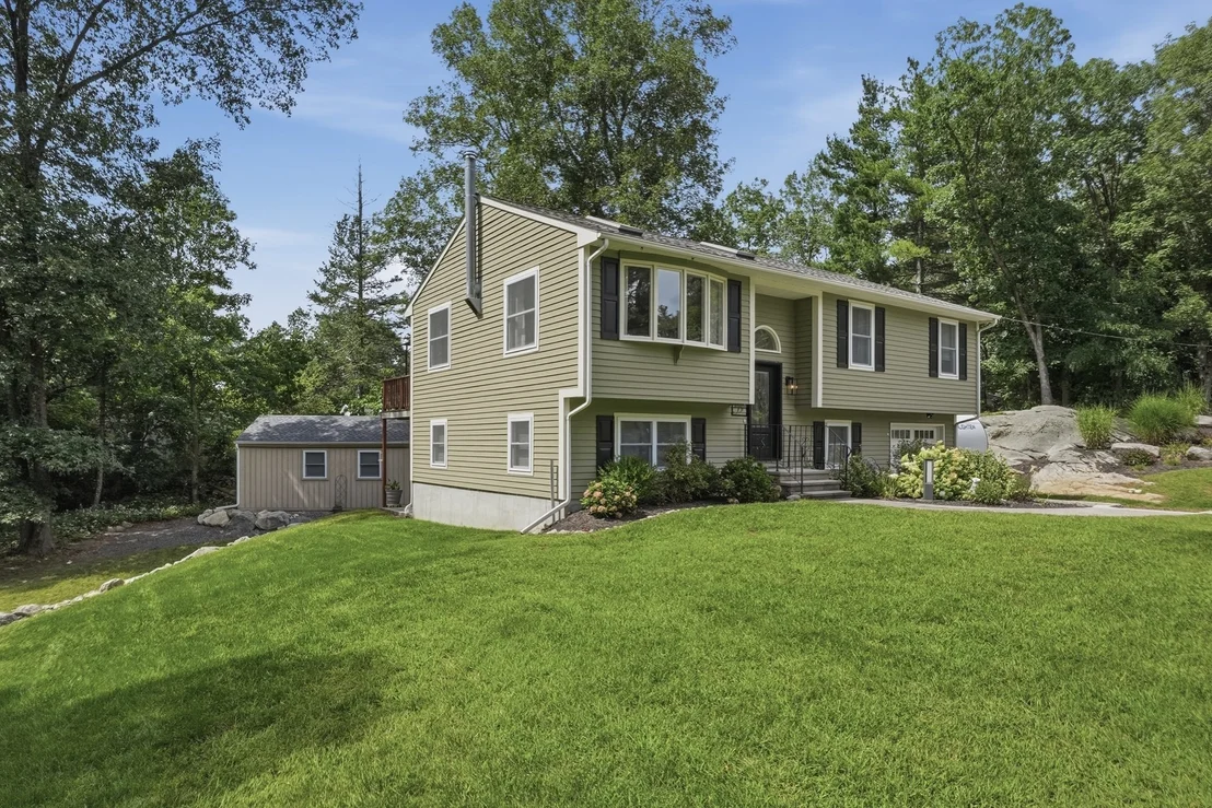 Photo of 32 Mountaindale Rd