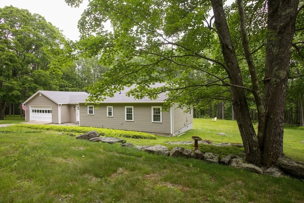 Photo of 127 County Rd