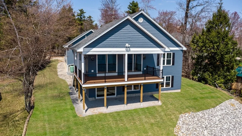 Photo of 74 Lakeshore Dr