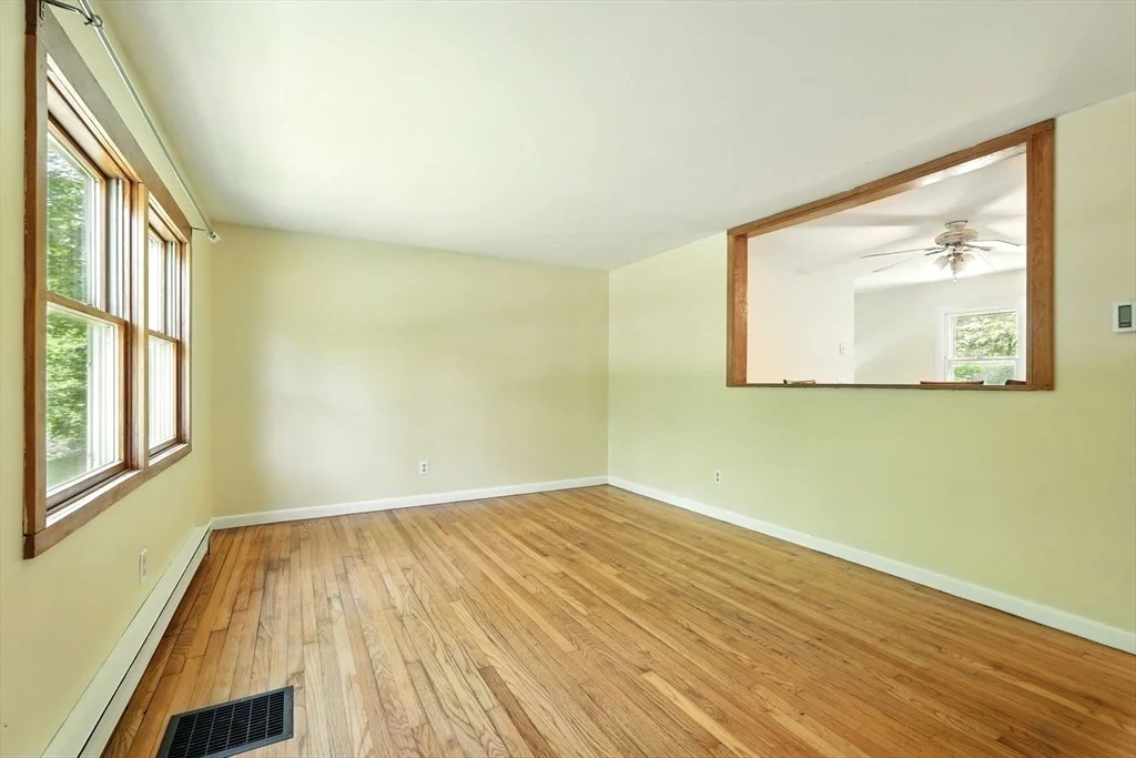 Photo of 161 Farmington Rd