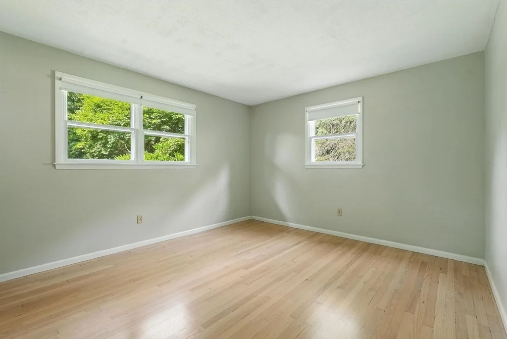 Photo of 93 Meadow Lane